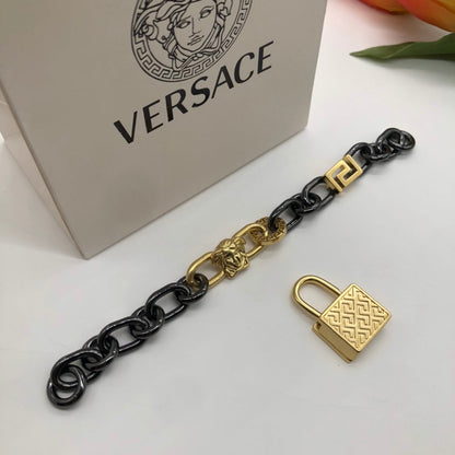 18K Ver Triomphe Chain Bracelet