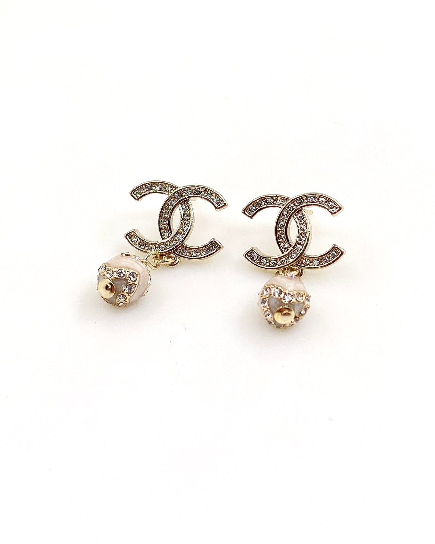 Boucles d'oreilles pendantes en perles CC 18 carats