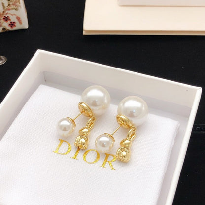 18K CD Tribales Rabbit Pearl Earrings