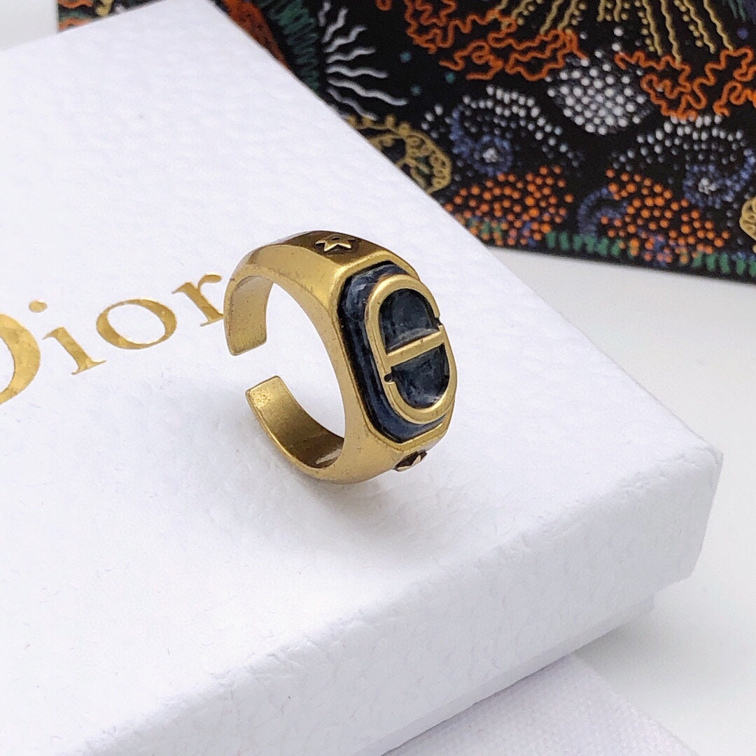 18K CD Vintage Ring