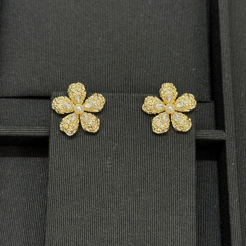 18K CC Flower Pearl Twist Gold Earrings