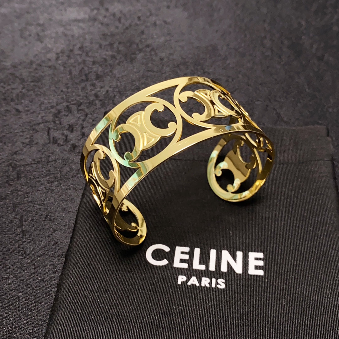 18K Triomphe Open Cuff Bracelet