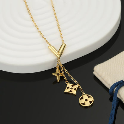 18K Louis Twiggy Necklace