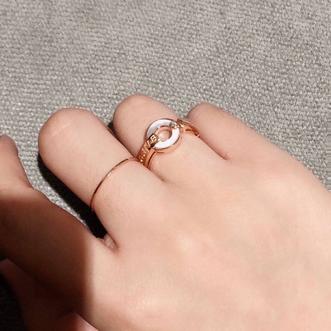 18K BV Pearl Ring