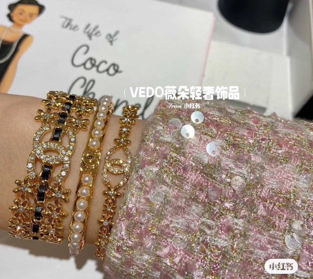 18K CC Open Cuff Strass Bracelet