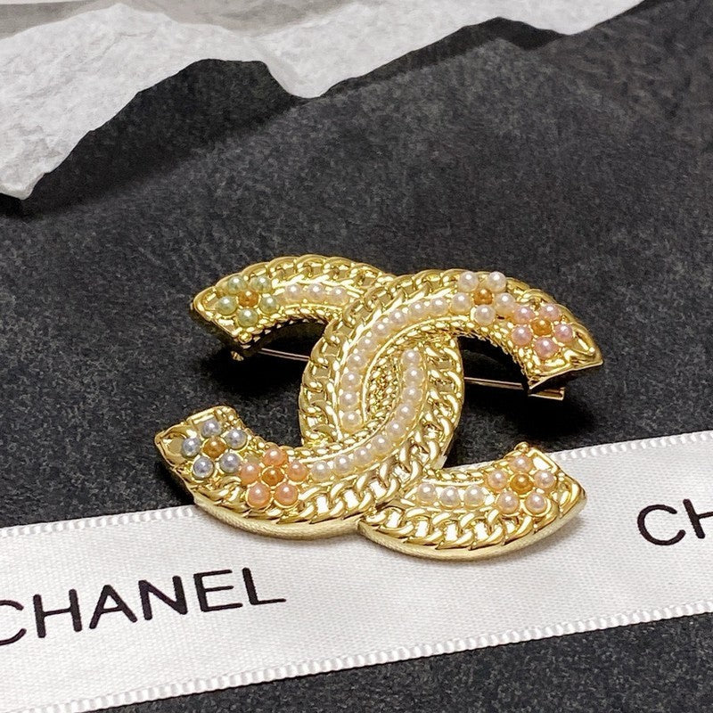 CC Pearl Gold Brooch
