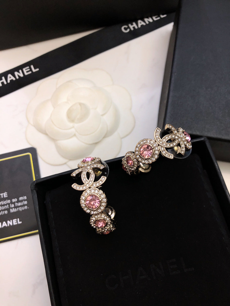 Boucles d'oreilles fleurs CC 18 carats