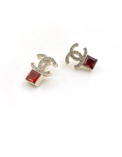 Boucles d'oreilles en cristal rouge 18 carats CC