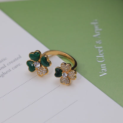 18K Cosmos Between the Finger Diamond Ring