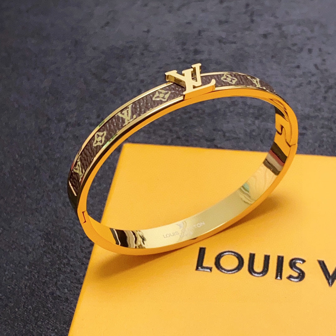 Bracelet vintage en cuir Louis 18 carats