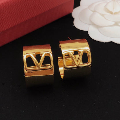 18K Vlogo Cuff Earrings