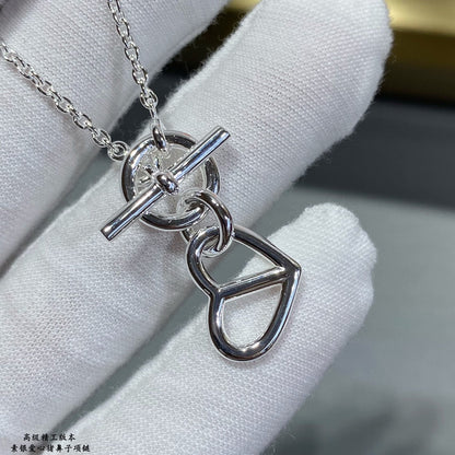 18K Cache-cœur Amulette Pendant H Necklace