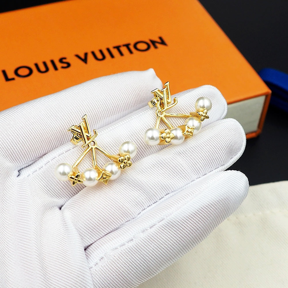 Boucles D'oreilles Perles Monogramme Louis 18 Carats