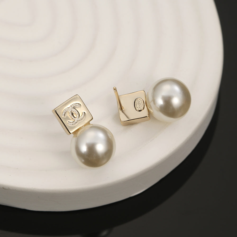 18K CC Pearls Earrings