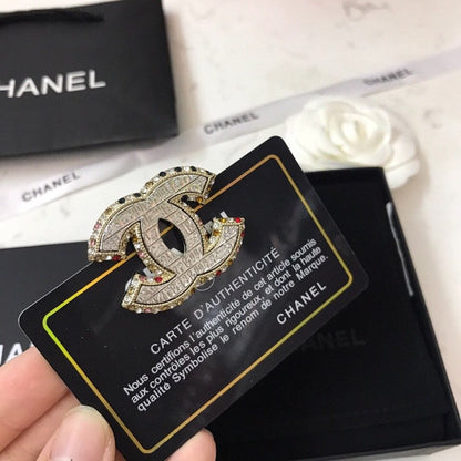 18K CC Diamonds Brooch