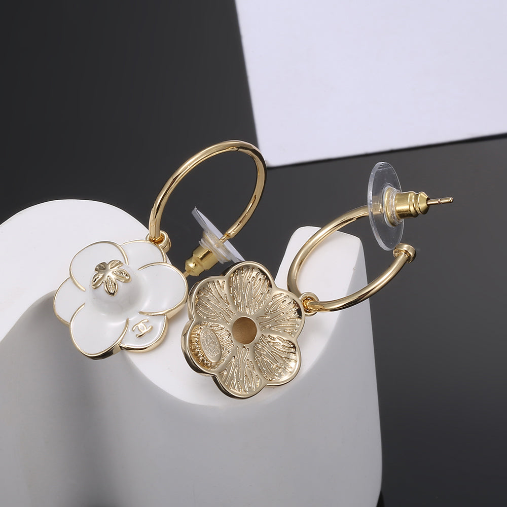 18K CC Flower Earrings