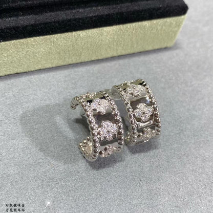 18K White Gold Perlée Clovers Hoop Earrings