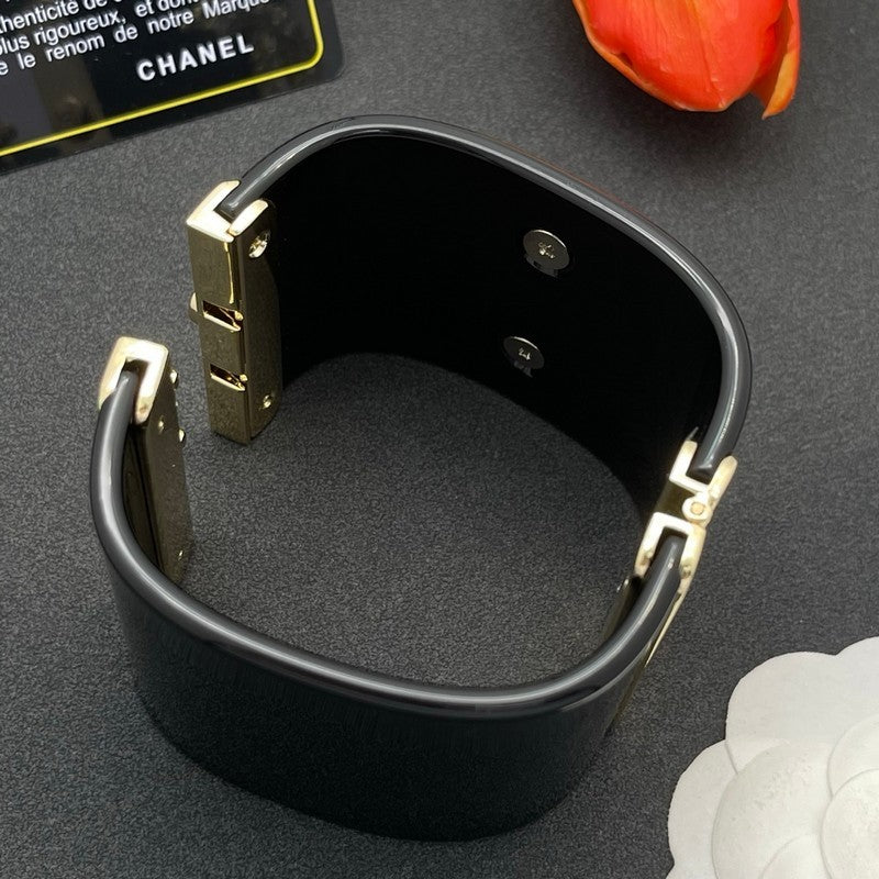18K CC Pearl Diamond Black Cuff Bracelet