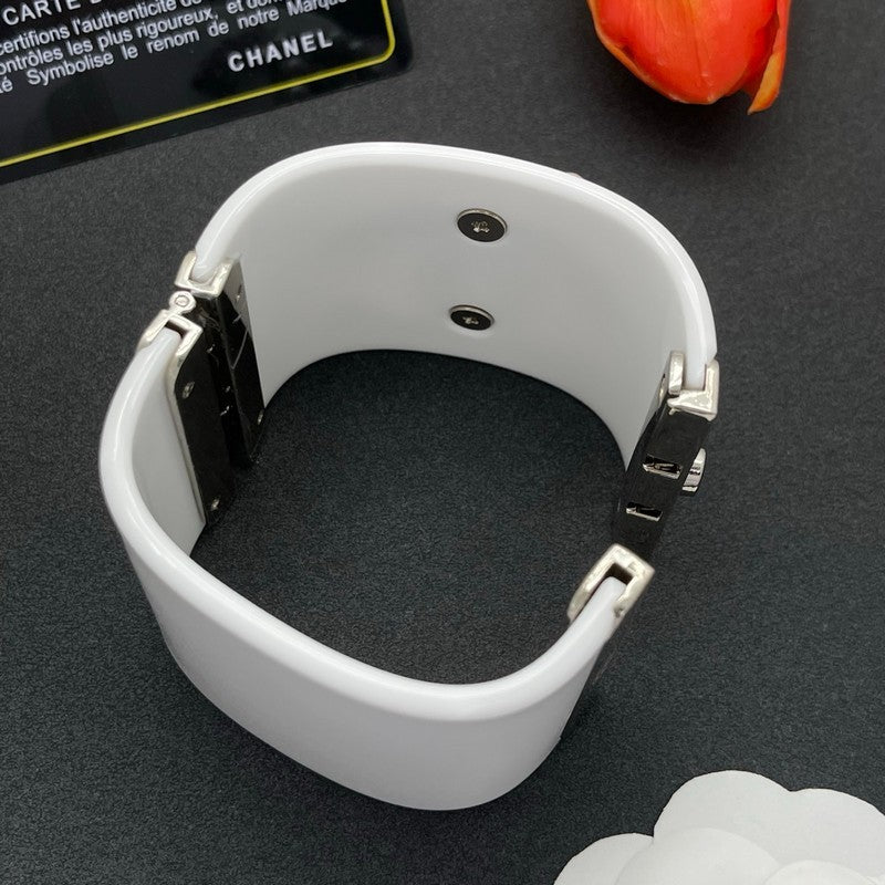 18K CC Pearl & Diamond White Cuff Bracelet