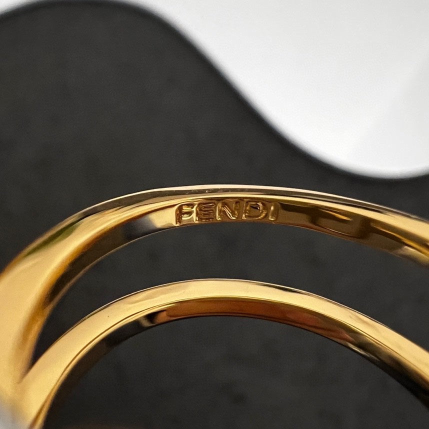 18K F O’Lock Ring