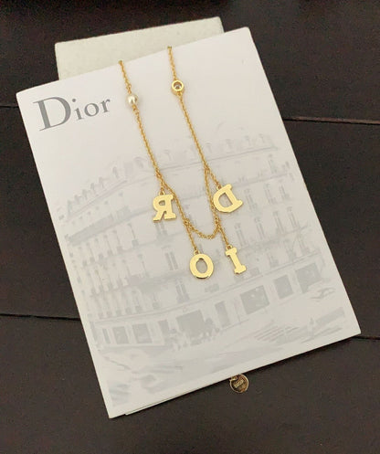 18K CD 30 Montaigne Necklace