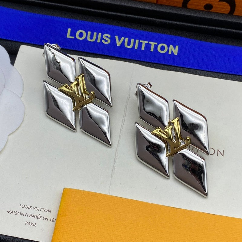 Louis Go-14 Gold Earrings