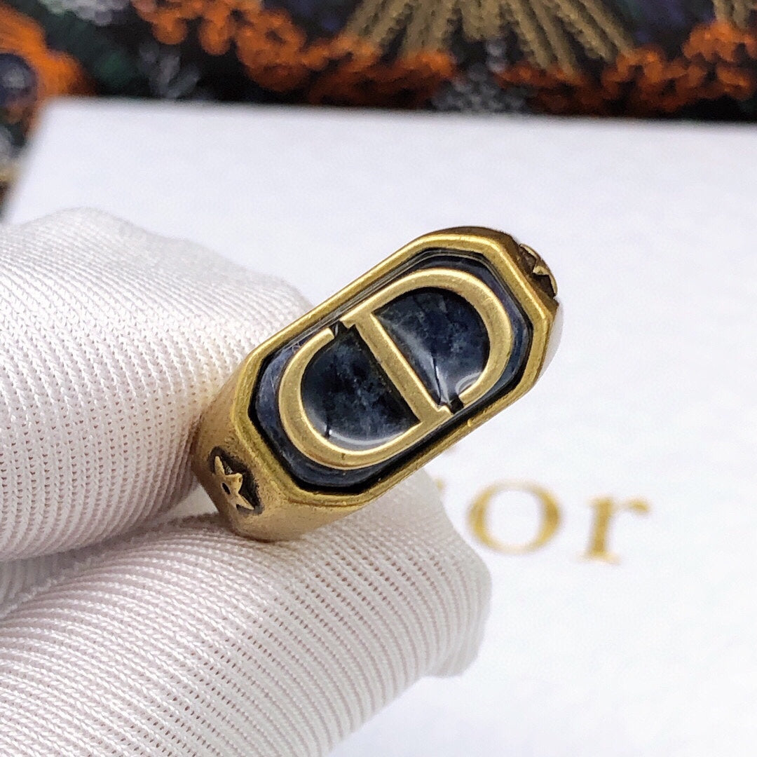 18K CD Vintage Ring