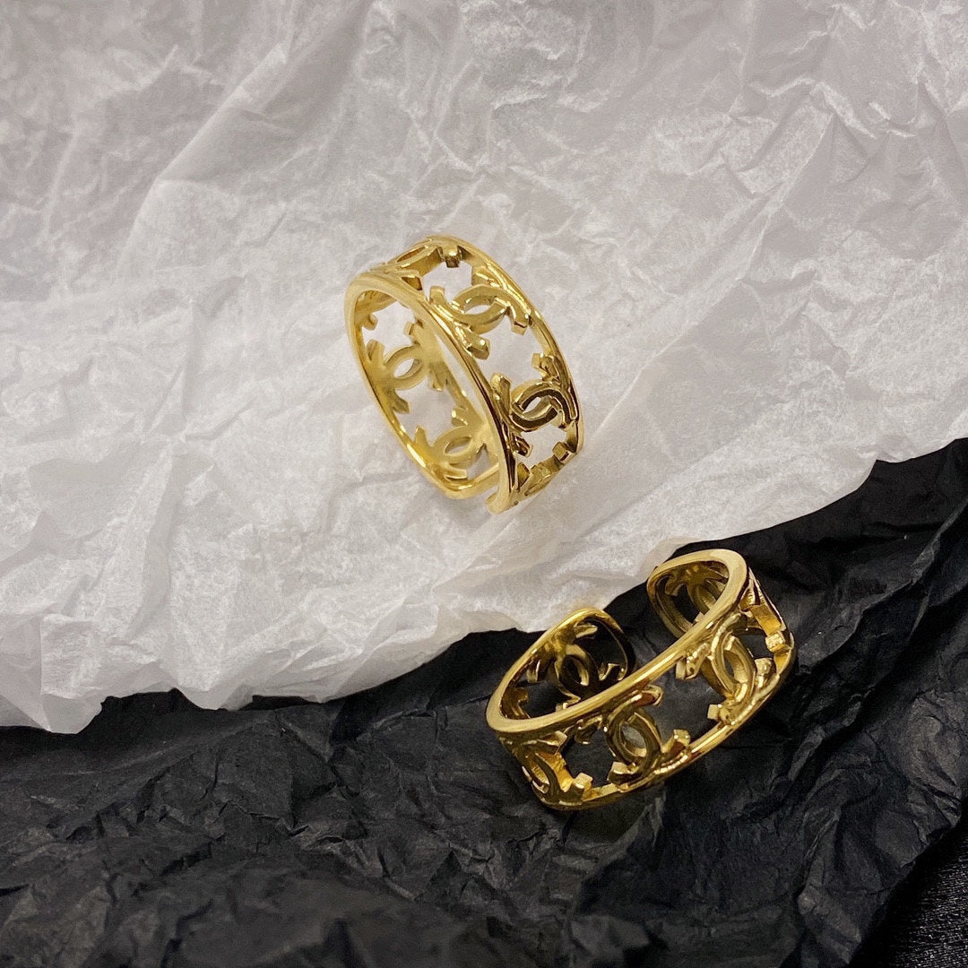 18K CC Vintage Openwork Ring