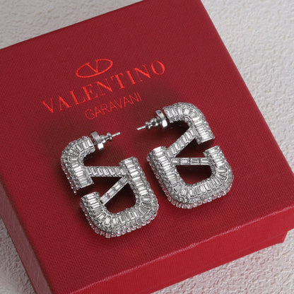 18K Vlogo Crystals Earrings