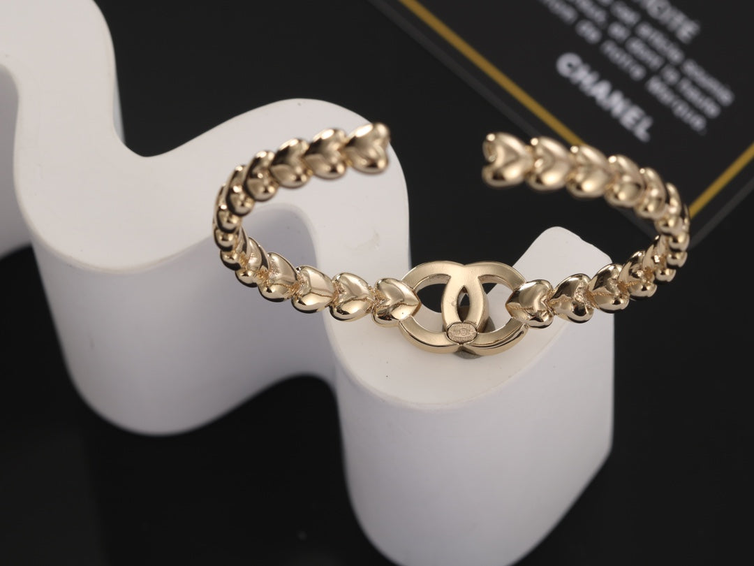 Bracelet manchette ouvert 18K CC