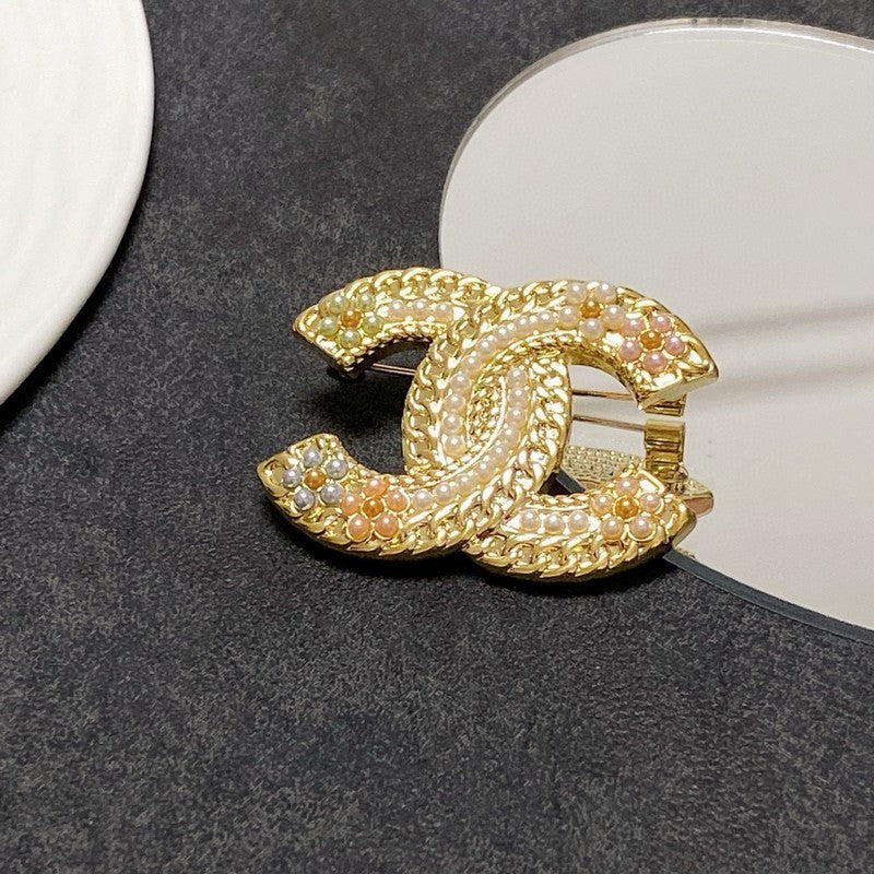 CC Pearl Gold Brooch