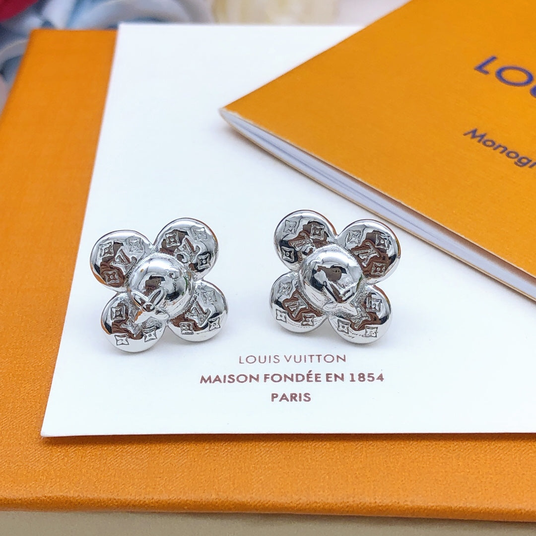 Boucles d'oreilles Louis Vivienne 18 carats