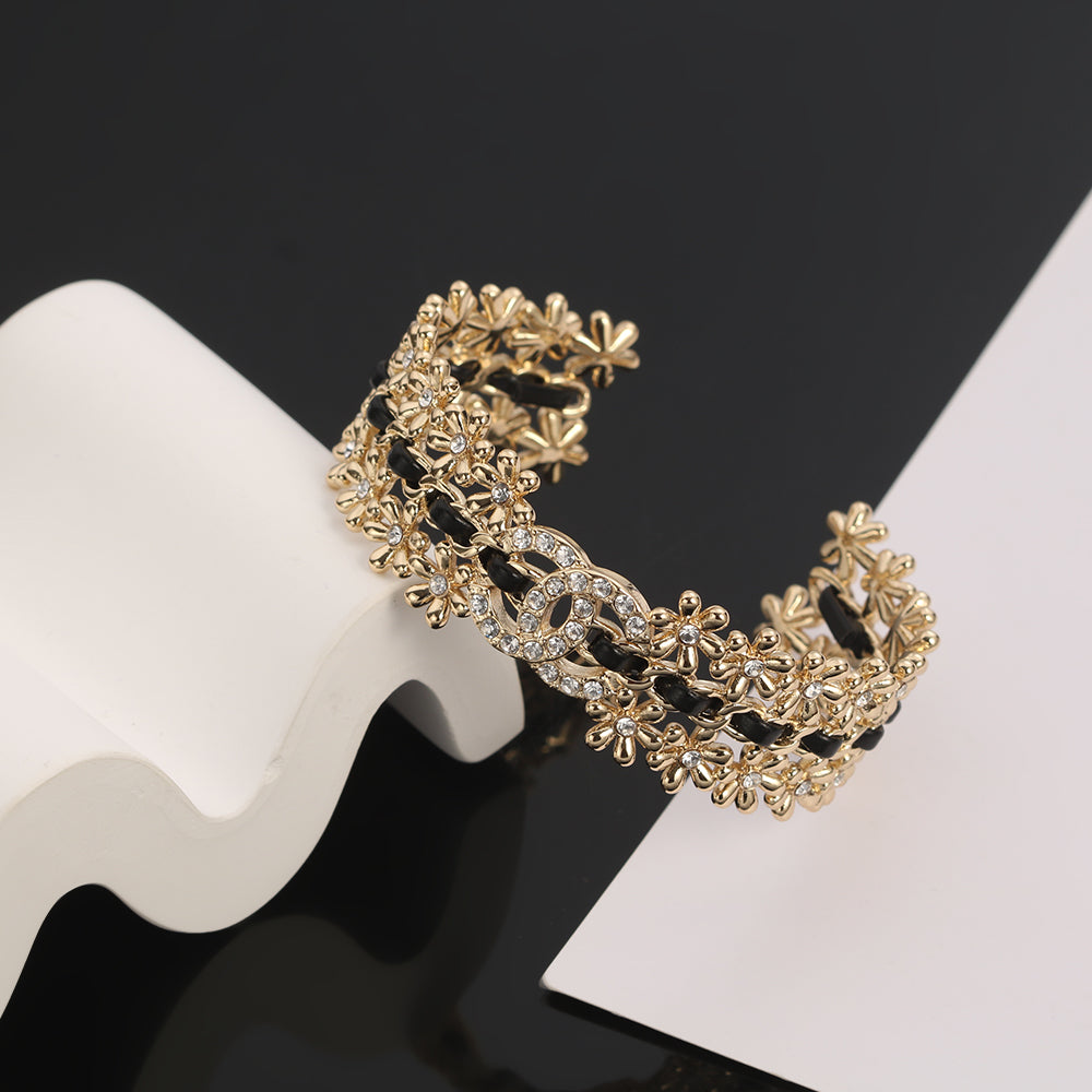 18K CC Open Cuff Strass Bracelet