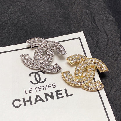 18K CHANEL CC Diamonds Brooch