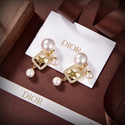 18K CD 2026 Tribales Pearl Earrings