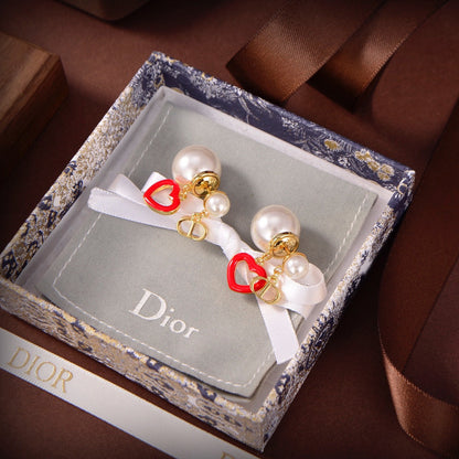 Boucles d'oreilles Saint-Valentin coeur CD 18 carats