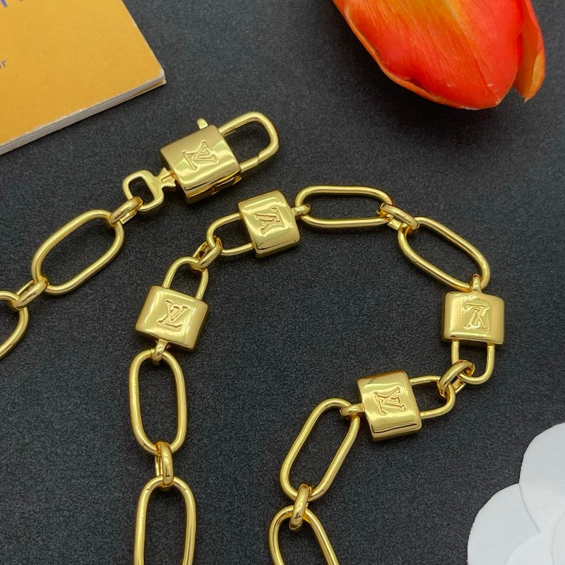 18K Louis Lock Gold Chain Necklace