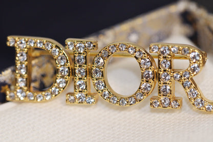 18K CD Diamonds Brooch