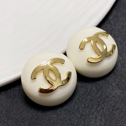 18K CC Pearl Round Earrings