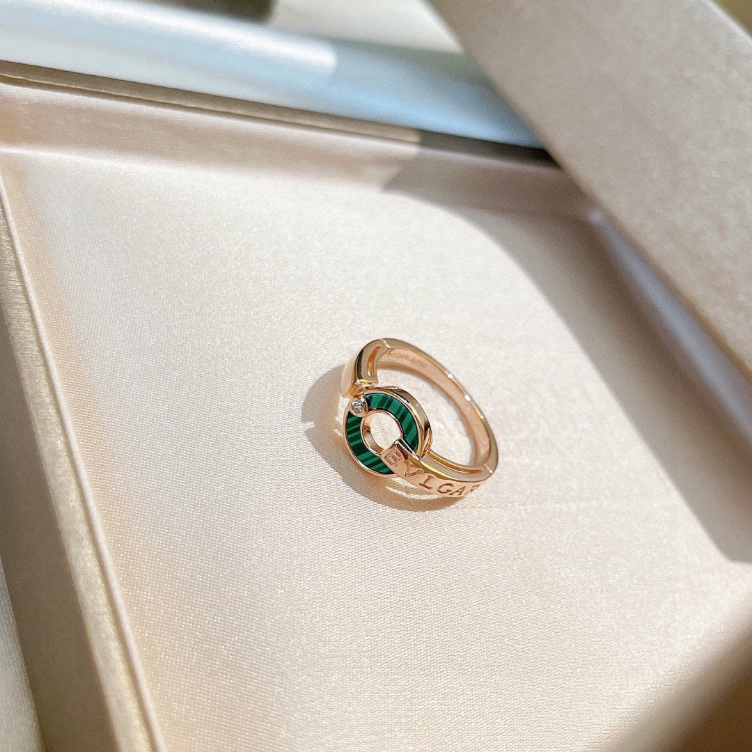 18K BV Malachite Ring