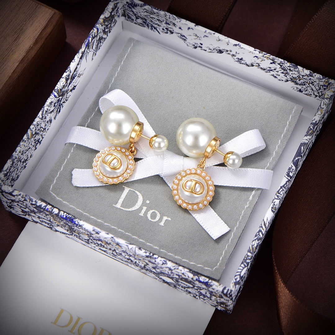 Boucles d'oreilles perles CD 18 carats