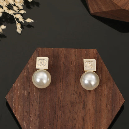 18K CC Pearls Earrings