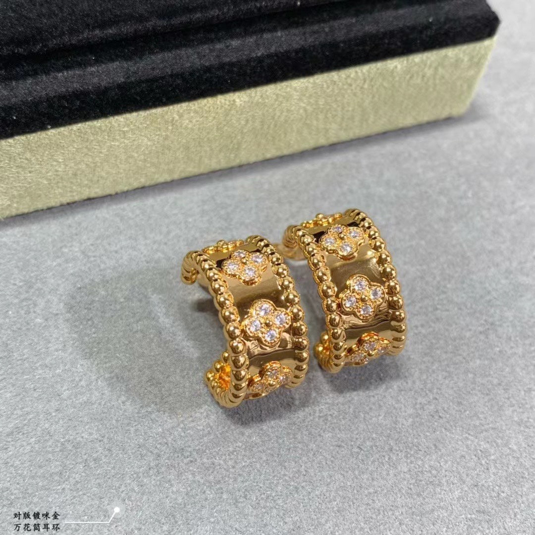 18K Rose Gold Perlée Clovers Hoop Earrings