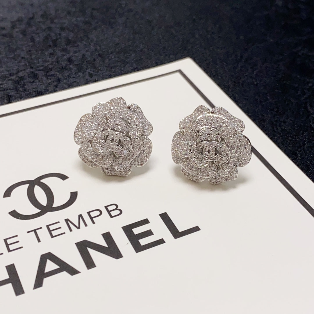 18K CC Camellia Diamond Earrings