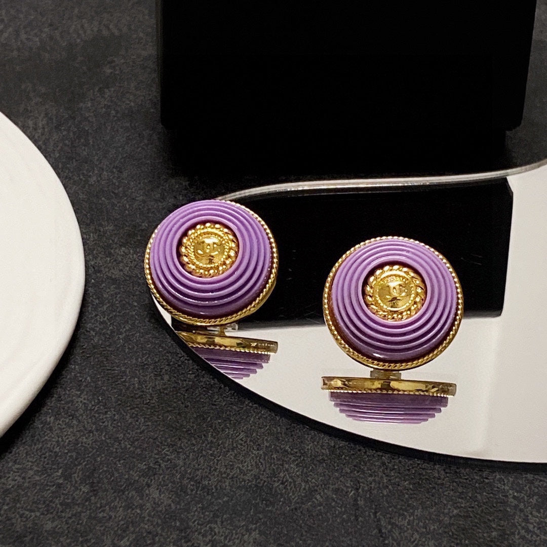 Boucles d'oreilles en résine violette 18 carats CC