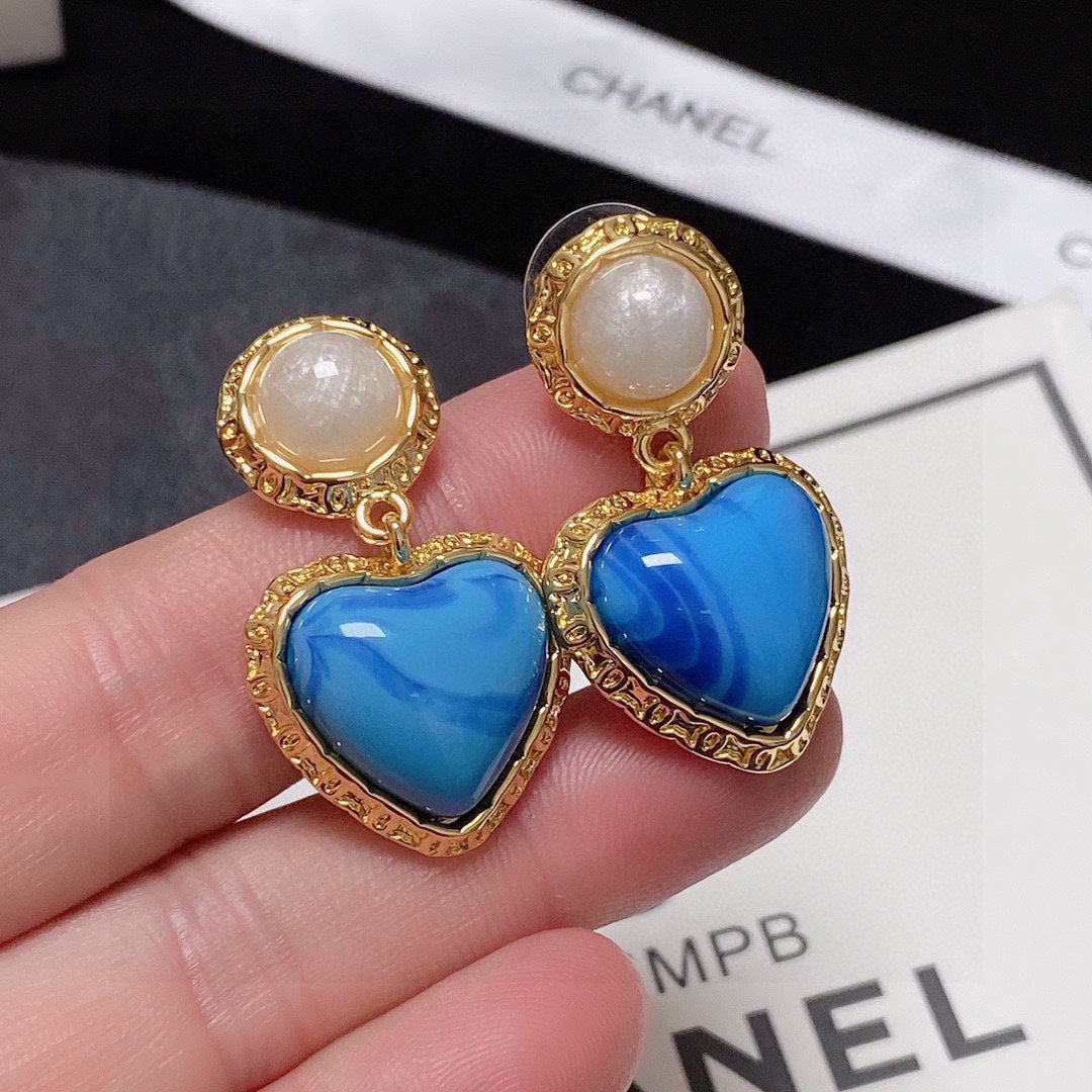 18K CC Blue Heart Pearl Earrings