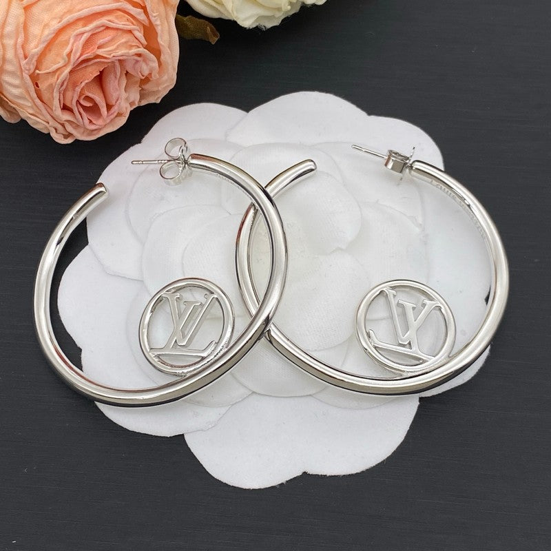 Louis Louise Hoop Round Earrings