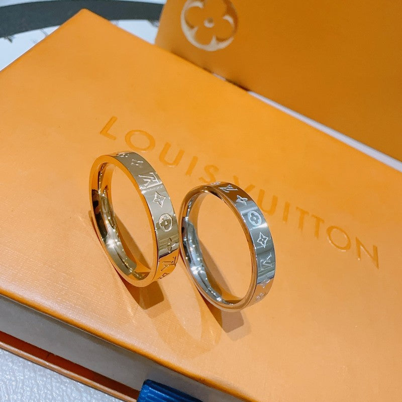 Louis Instinct Set of Two Gold Rings