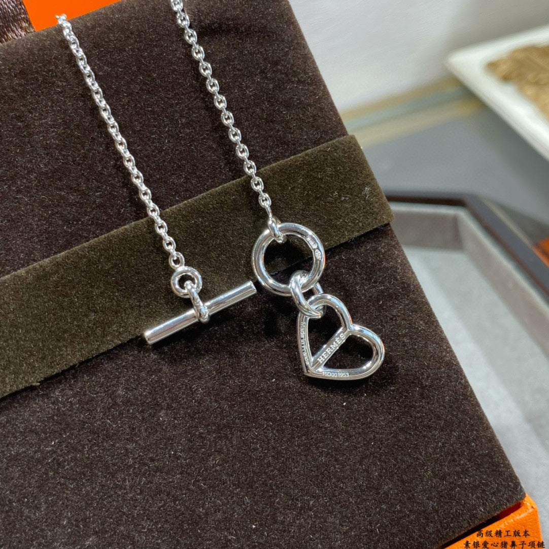 18K Cache-cœur Amulette Pendant H Necklace