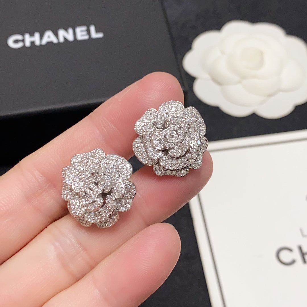 18K CC Camellia Diamond Earrings